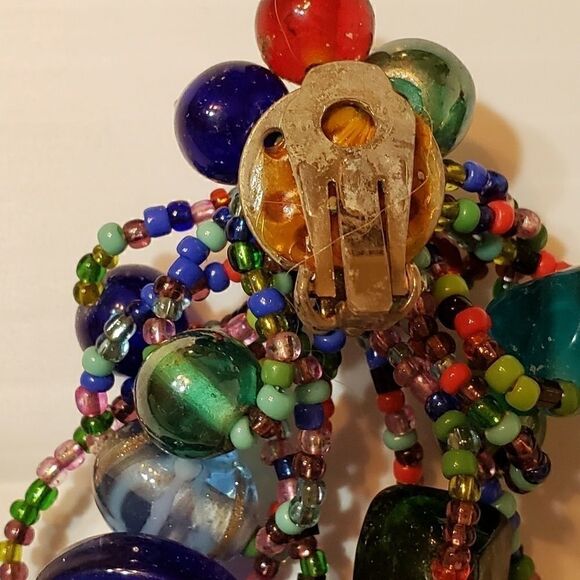 Vintage Hand Beaded Cluster Clip On Earrings - Picture 6 of 6